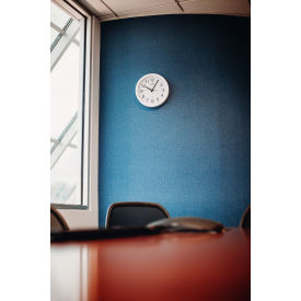 GoVets™ White Wall Clock 12