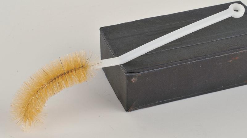 VolumetricFlaskBrush Wht 3-1/2In Bristle MPN:06184